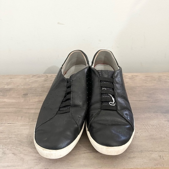 Kizik Womens Miami Slip On Shoe Size 8 Black Leather Hands Free Slip In Comfy - Picture 2 of 6